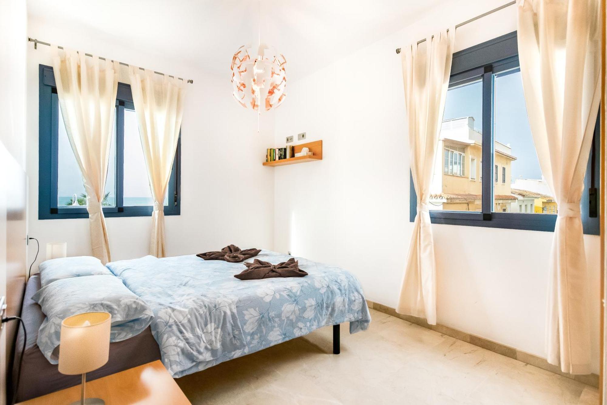Apartamentos Varadero On The Beach La Cala Del Moral Buitenkant foto